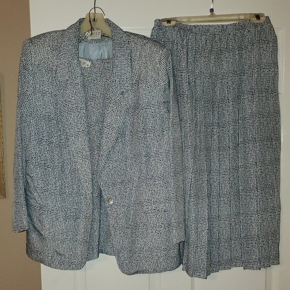 Russ 3 Piece Suit - Picture 1 of 5